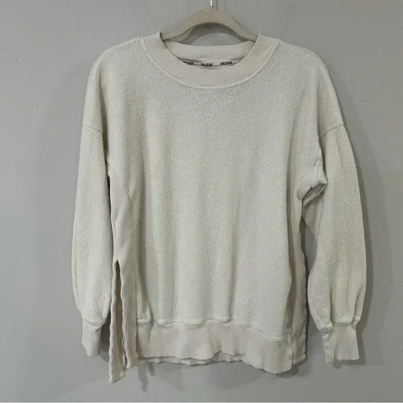 Aerie Chilled Out Cream Crewneck Oversized Side Slit Sweatshirt Women’s Size XS - Picture 2 of 7